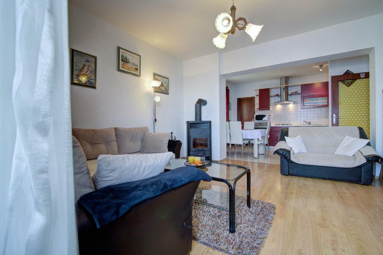 Apartment Luca Сень Екстер'єр фото