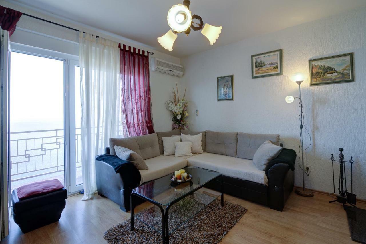 Apartment Luca Сень Екстер'єр фото