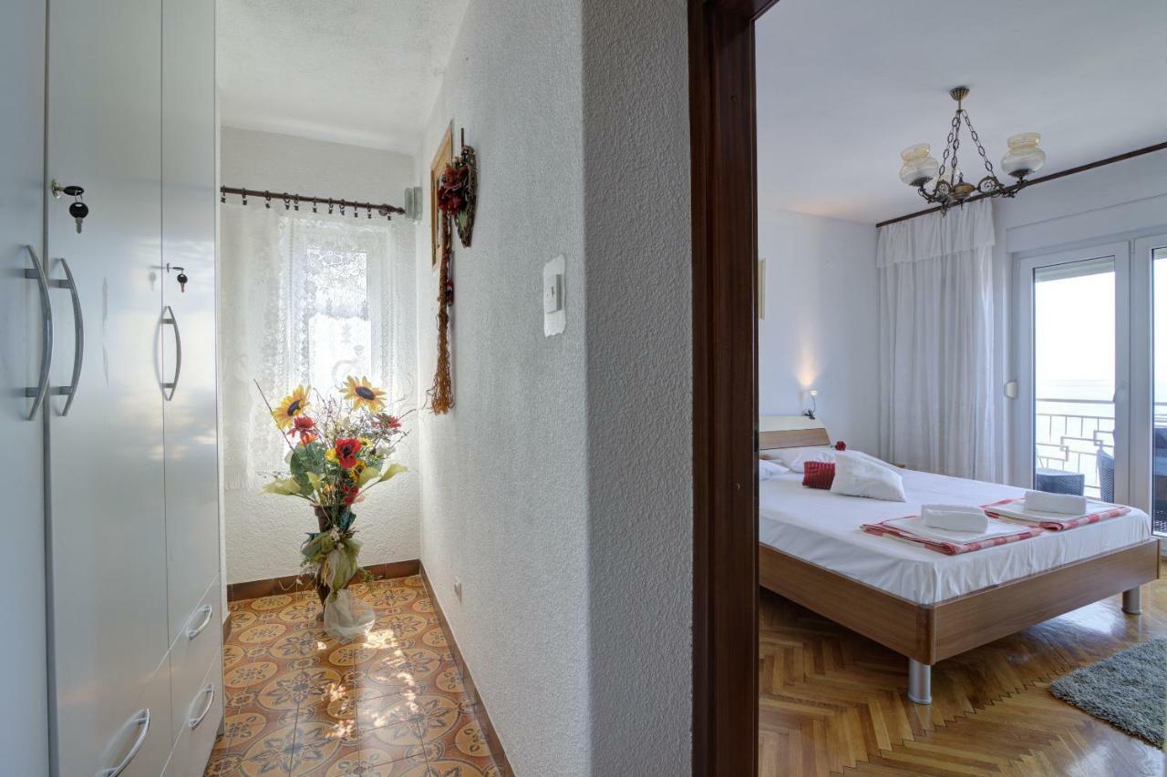 Apartment Luca Сень Екстер'єр фото